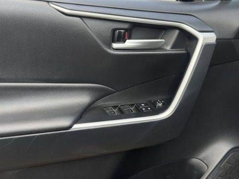 Used 2025 Toyota RAV4 XLE w/ Convenience Package FWD image 26