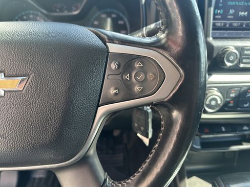 Used 2017 Chevrolet Colorado LT w/ LT Convenience Package RWD image 12