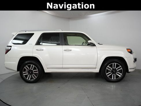 Used 2018 Toyota 4Runner Limited image 5