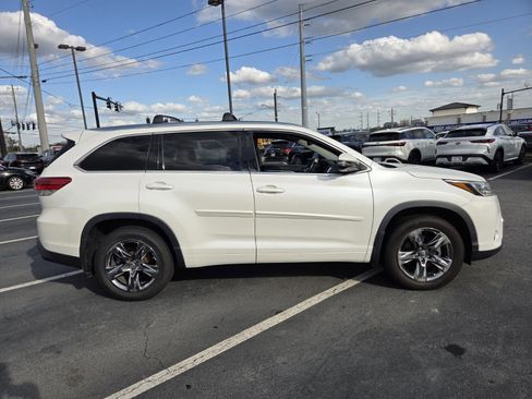 Used 2018 Toyota Highlander Limited Platinum w/ Protection Package #3 image 5