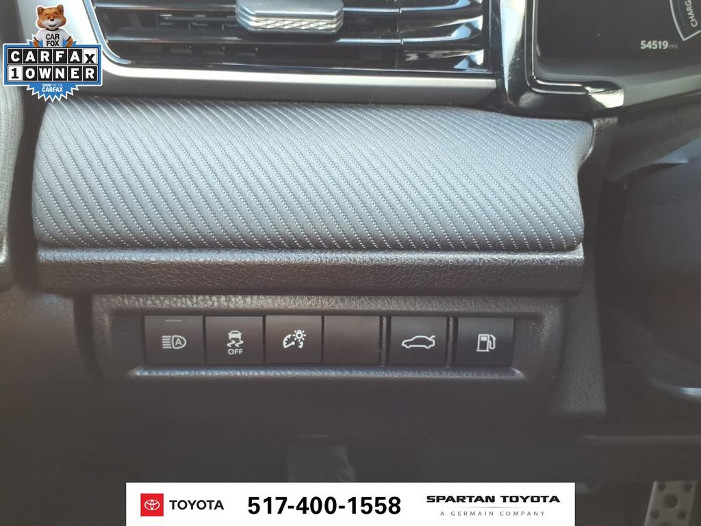 Used 2025 Toyota Camry SE FWD image 18
