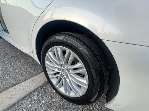 Used 2013 Lexus ES 350 image 17