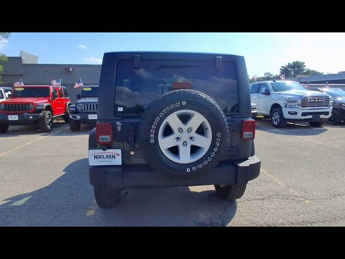 Certified 2017 Jeep Wrangler Sport w/ Quick Order Package 24S AWD/4WD image 7