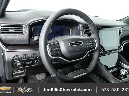 Used 2023 Jeep Wagoneer 2WD w/ Convenience Group I image 4