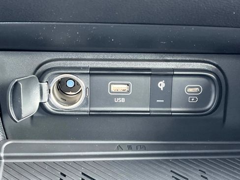 New 2025 Kia Sportage SX FWD image 33