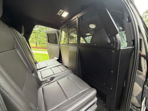Used 2021 Chevrolet Tahoe 4WD image 28