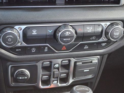 New 2026 Jeep Gladiator Sport image 27