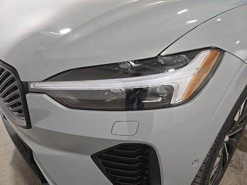 New 2026 Volvo XC60 B5 Plus w/ Climate Package image 22