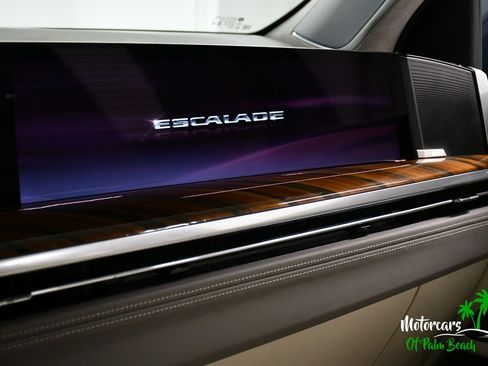 Used 2025 Cadillac Escalade Sport Platinum AWD/4WD image 52