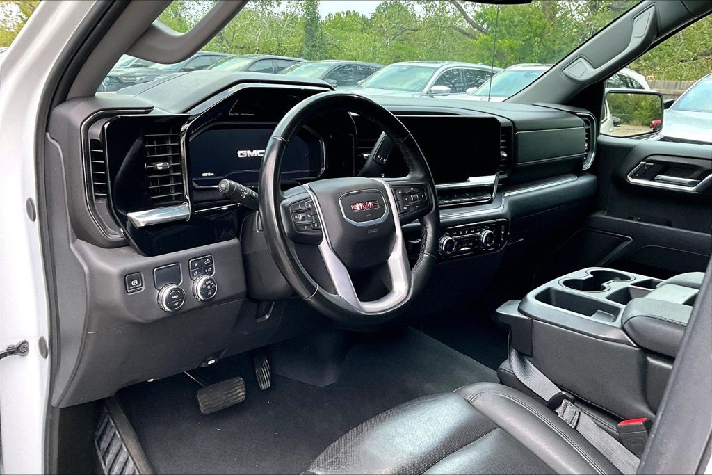 Used 2025 GMC Sierra 1500 SLT RWD image 15