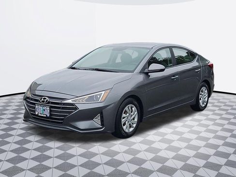 Used 2019 Hyundai Elantra SE FWD image 2