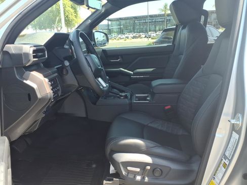 Certified 2024 Toyota Tacoma TRD Off-Road w/ TRD Off Road Premium Package AWD/4WD image 15