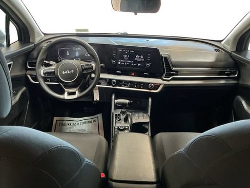 Used 2023 Kia Sportage LX AWD/4WD image 10