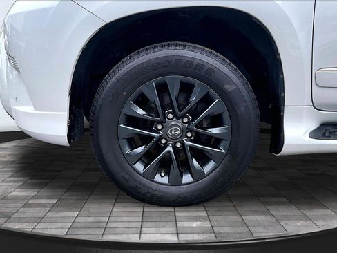 Used 2017 Lexus GX 460 w/ Navigation Package AWD/4WD image 37
