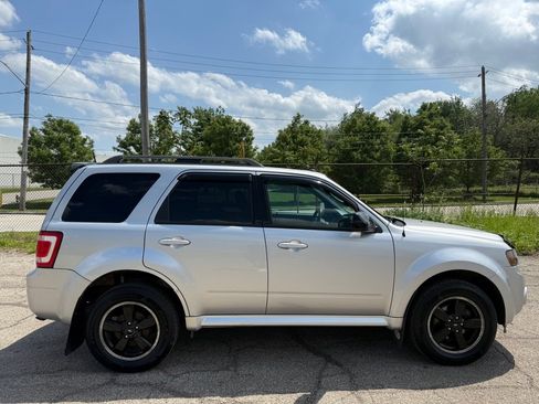 Used 2012 Ford Escape XLT AWD/4WD image 2