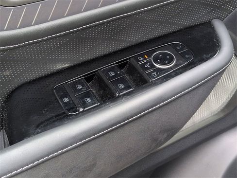 New 2025 INFINITI QX80 Autograph image 16