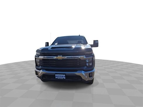 Certified 2025 Chevrolet Silverado 2500 LT image 3