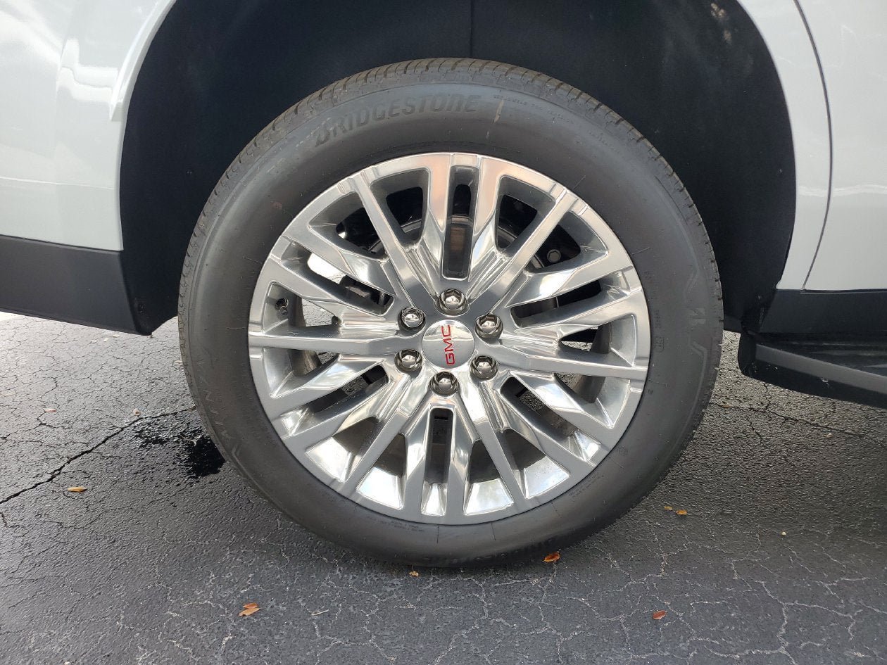 New 2026 GMC Yukon Denali RWD image 6