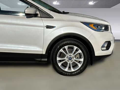 Used 2017 Ford Escape SE w/ SE Leather Comfort Package image 21