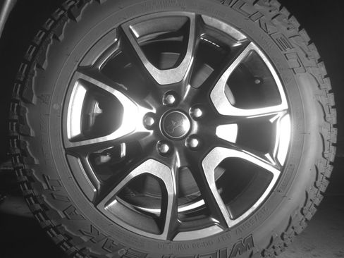 Used 2025 Jeep Compass Trailhawk image 12