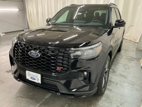 New 2026 Ford Explorer ST w/ Sun And Sound Package AWD/4WD image 8