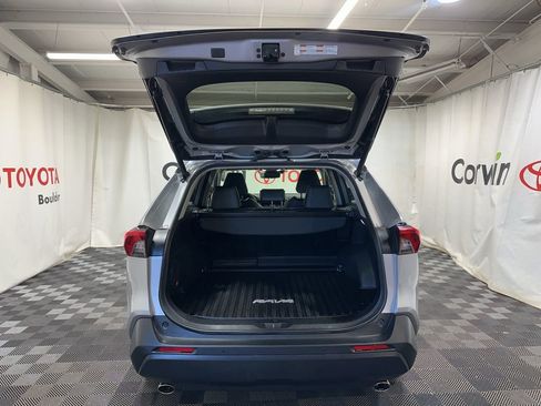 Used 2023 Toyota RAV4 XLE Premium image 17