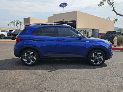 Certified 2026 Hyundai Venue SEL FWD image 4