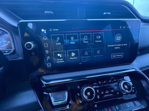 Used 2024 GMC Sierra 2500 AT4 w/ AT4 Premium Plus Package image 23