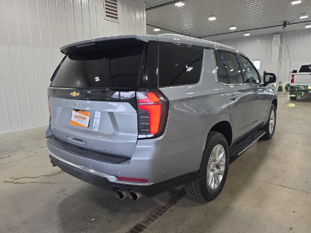 Used 2025 Chevrolet Tahoe Premier AWD/4WD image 8