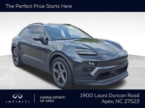 Used 2025 Porsche Macan Electric RWD image 1