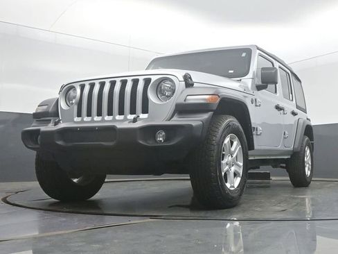Used 2022 Jeep Wrangler Unlimited Sport AWD/4WD image 44