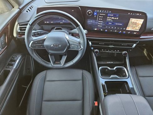 Used 2025 Chevrolet Traverse Z71 w/ Enhanced Driving Package image 34