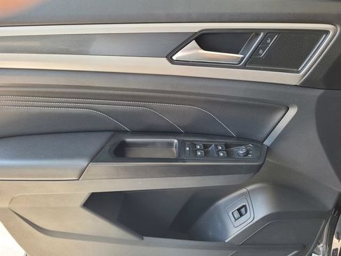 Used 2020 Volkswagen Atlas Cross Sport SEL AWD/4WD image 18