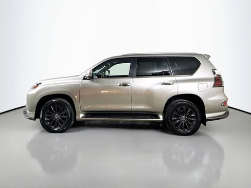 Used 2023 Lexus GX 460 Premium w/ Accessory Package AWD/4WD image 8