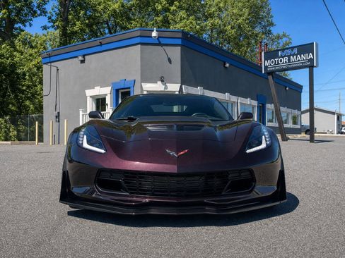 Used 2017 Chevrolet Corvette Z06 RWD image 2
