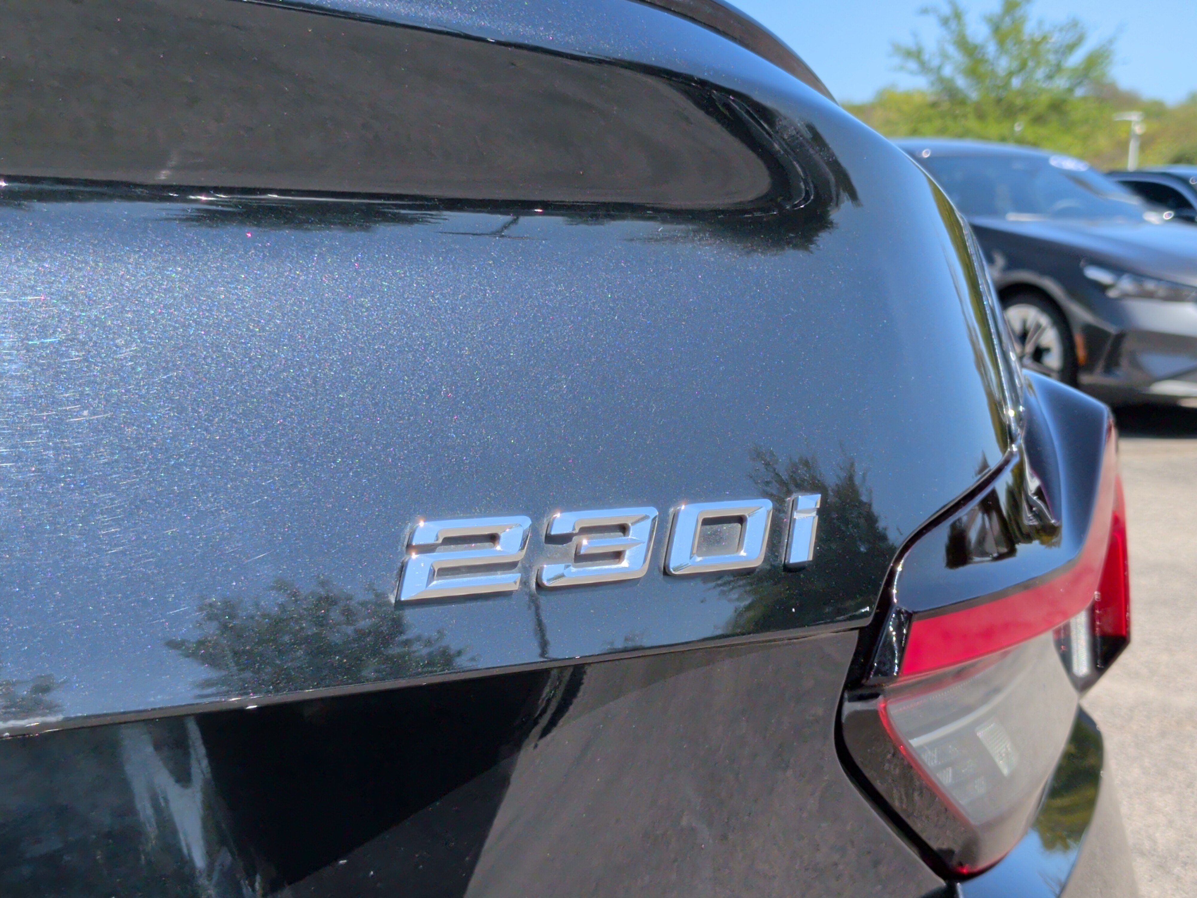 Used 2024 BMW 230i Coupe w/ Premium Package RWD image 11