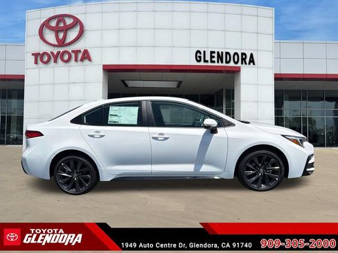 New 2026 Toyota Corolla SE FWD image 12