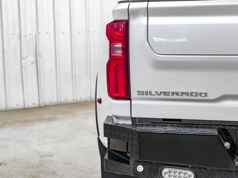 Used 2025 Chevrolet Silverado 3500 High Country w/ High Country Premium Package AWD/4WD image 49