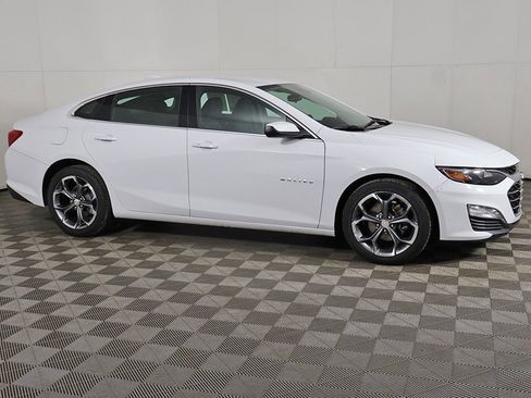 Used 2024 Chevrolet Malibu LT image 12