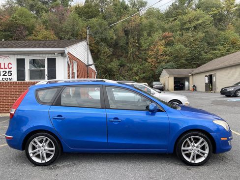 Used 2011 Hyundai Elantra image 4