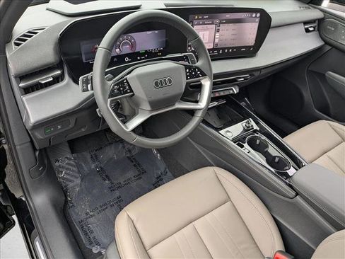 New 2026 Audi Q3 quattro 2.0T AWD/4WD image 3