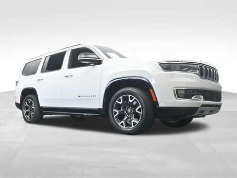 Used 2023 Jeep Wagoneer Series III w/ Preferred Equipment Group image 65