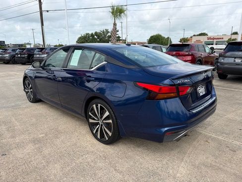 Used 2019 Nissan Altima 2.5 SR FWD image 3