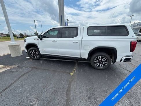 Used 2023 GMC Sierra 1500 AT4 w/ AT4 Premium Package AWD/4WD image 3