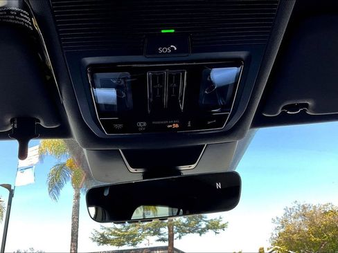 New 2026 Volkswagen Tiguan SE R-Line image 14