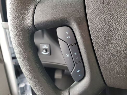 New 2026 Chevrolet Express 3500 Extended w/ Driver Convenience Package image 22