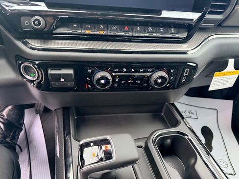New 2026 Chevrolet Silverado 1500 ZR2 AWD/4WD image 21