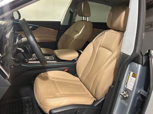 Used 2023 Audi Q8 Premium Plus w/ Premium Plus Package AWD/4WD image 7