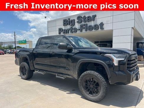 Used 2023 Toyota Tundra SR5 RWD image 2