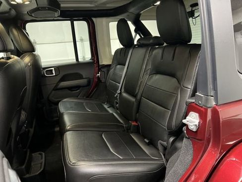 Used 2021 Jeep Wrangler Unlimited Sahara w/ Cold Weather Group AWD/4WD image 24